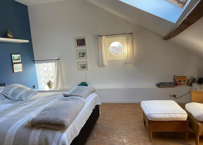 Le Pigeonnier Des Voyageurs Le Pigeonnier Des Voyageurs Aéroport Charleroi Bed and breakfast 3*